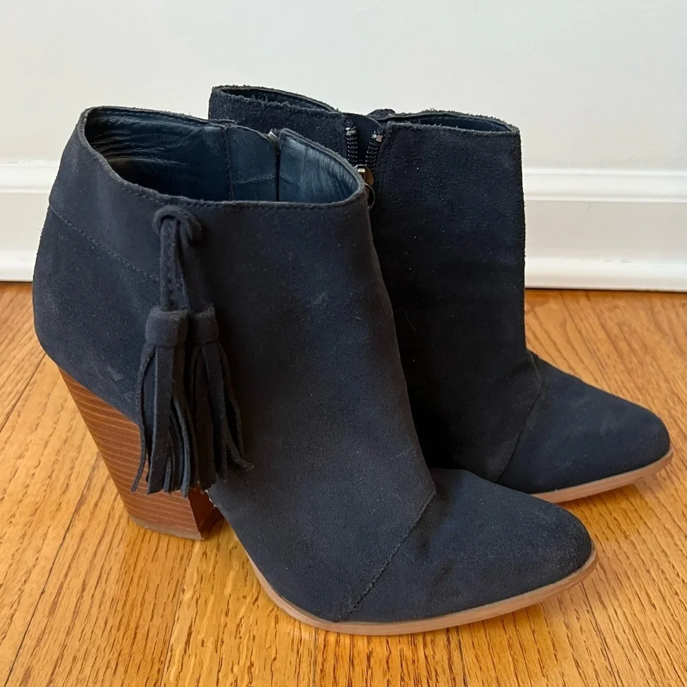 Sole Society Navy Suede Ankle Booties with Tassel Block Heel